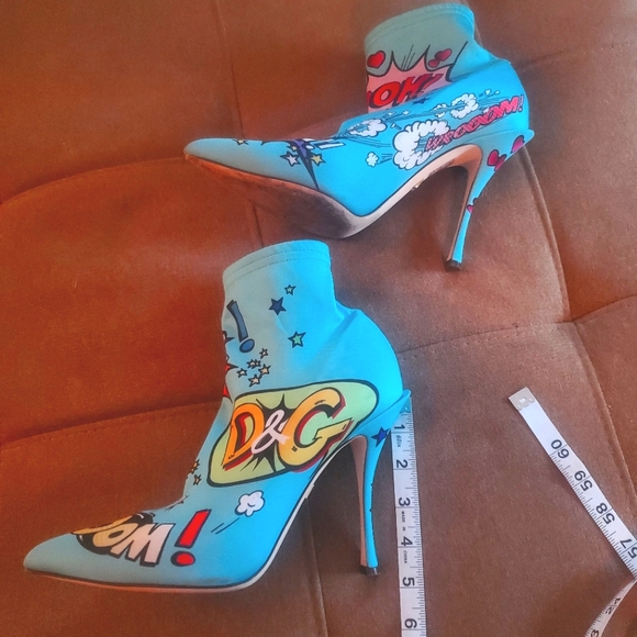 💯Rare Dolce & Gabbana Comic Book Booties - Picture 4 of 16